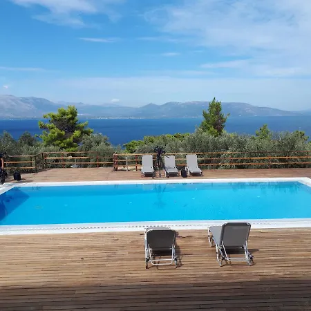 Villa Kalamos / Sea View And Pool Nearby Athens Exterior photo