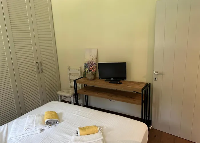 Villa Kalamos / Sea View And Pool Nearby Athens