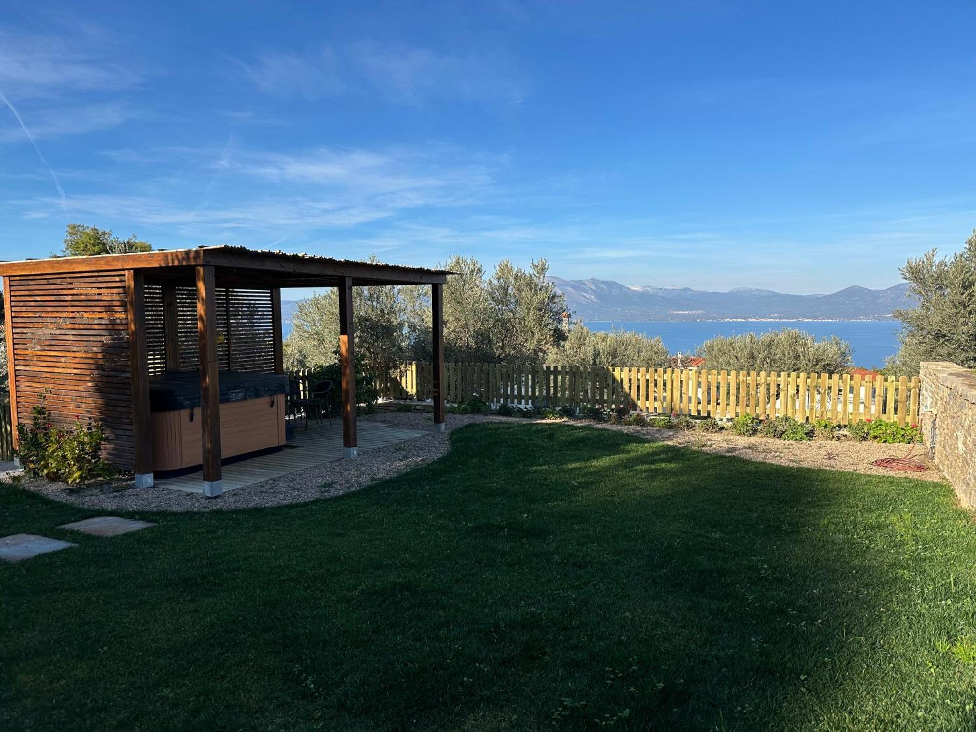 / Sea View And Pool Nearby Athens * Κάλαμος
